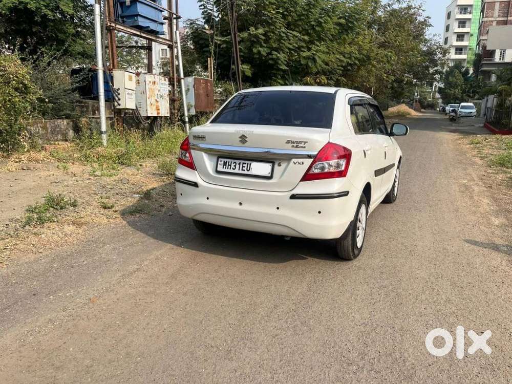 Maruti Suzuki Dzire 1.2 Vxi, 2016