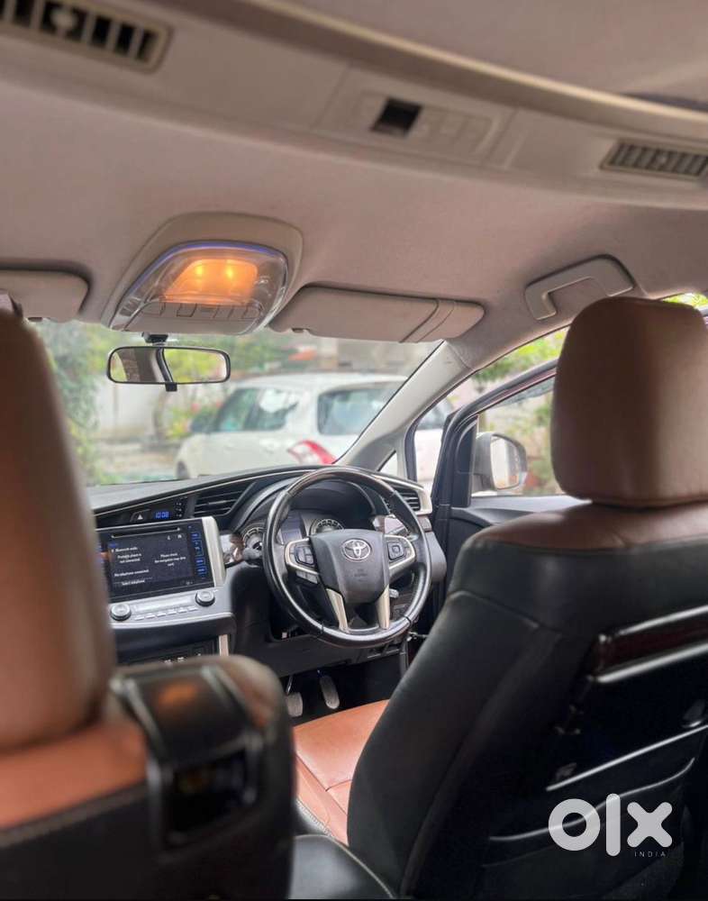 Toyota Innova Crysta 2.8z Automatic, 2017, Diesel