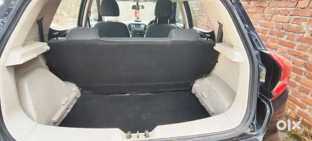 Mahindra Xuv300 Diesel Manual 2022 First Owner With Sunroof