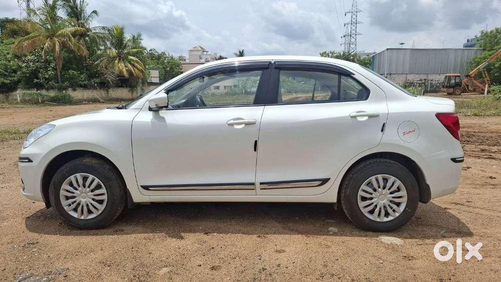 Maruti Suzuki Swift Dzire Vxi Optional, 2023, Petrol