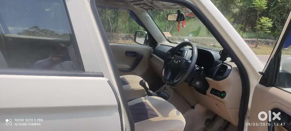 Mahindra Tuv 300 2017 Diesel 157000 Km Driven