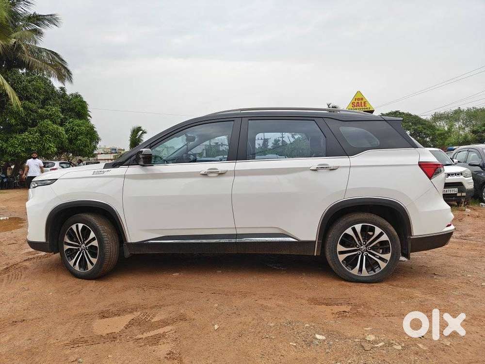Mg Hector Plus Sharp Hybrid 1.5 Mt, 2021, Petrol