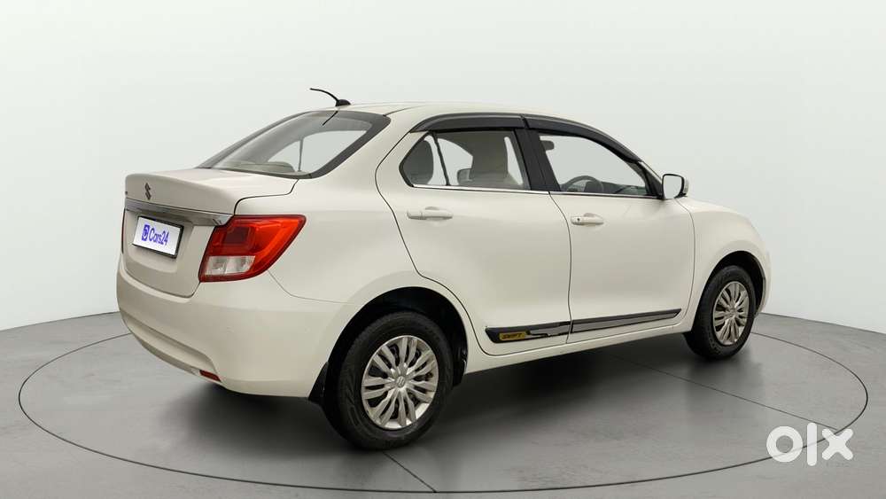 Maruti Suzuki Swift Dzire Amt Vxi, 2022, Petrol