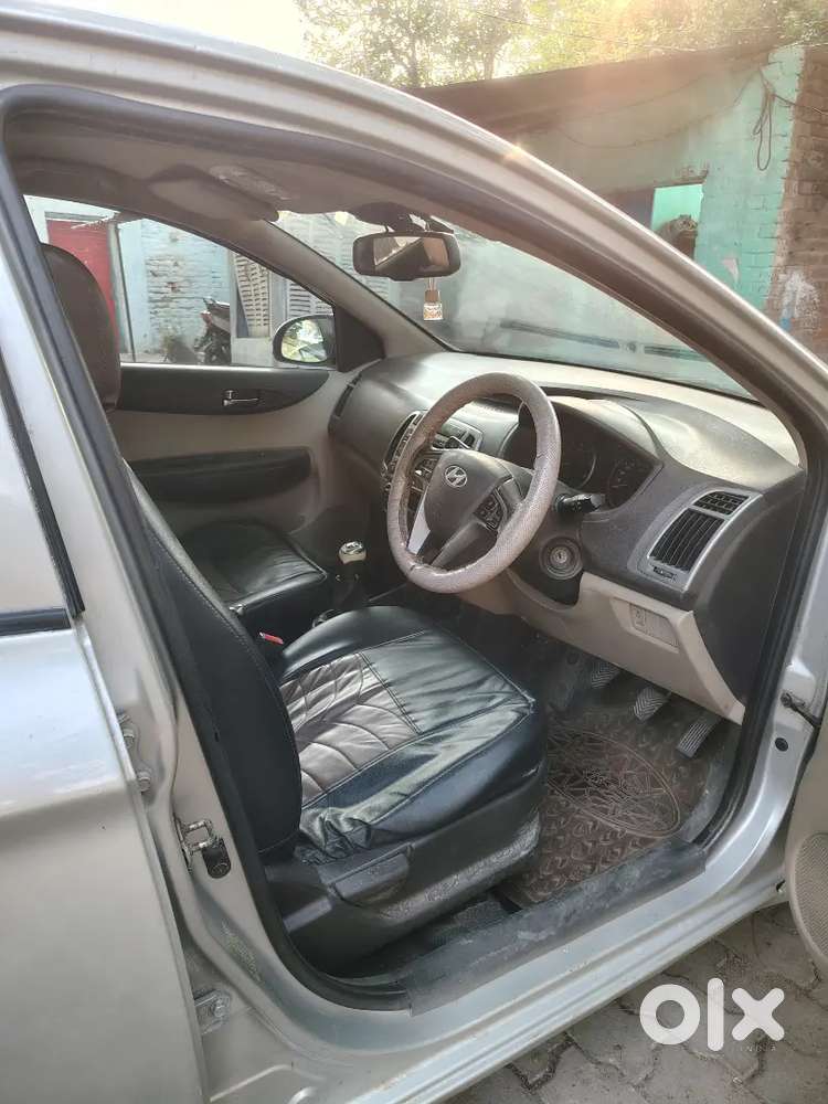 Hyundai I20 Sportz 2012