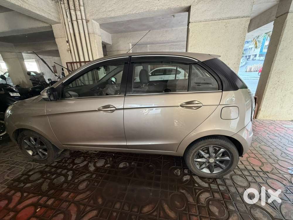 Tata Bolt Petrol 2015