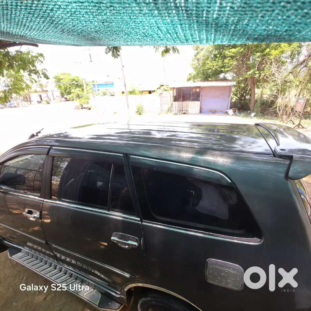 Toyota Innova 2013 Diesel 210000 Km Driven
