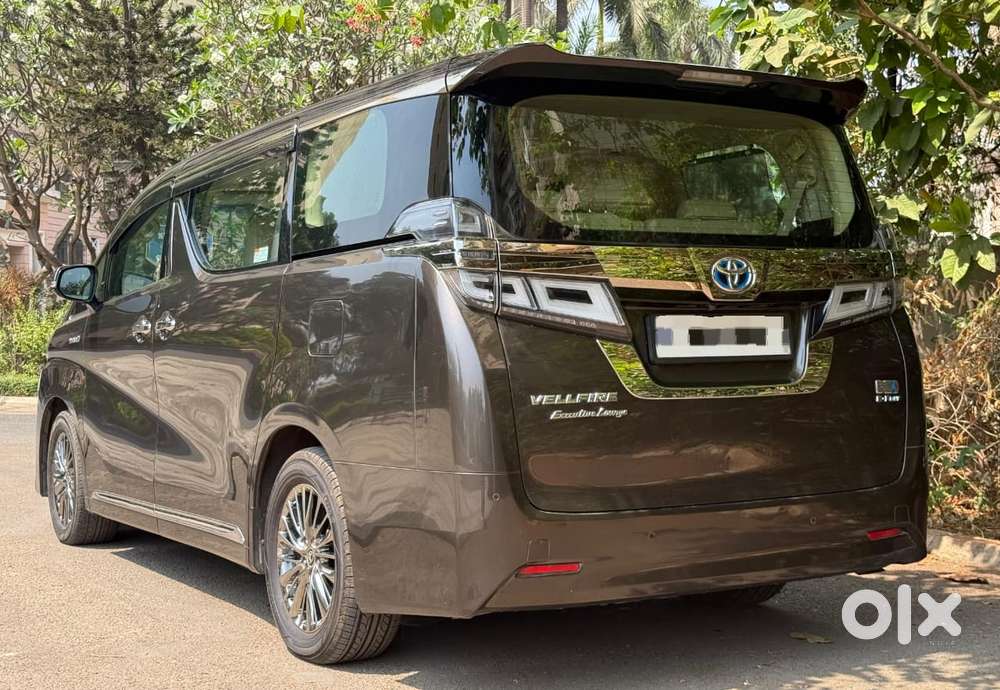 Toyota Vellfire 2.5 Executive Lounge, 2021, Petrol