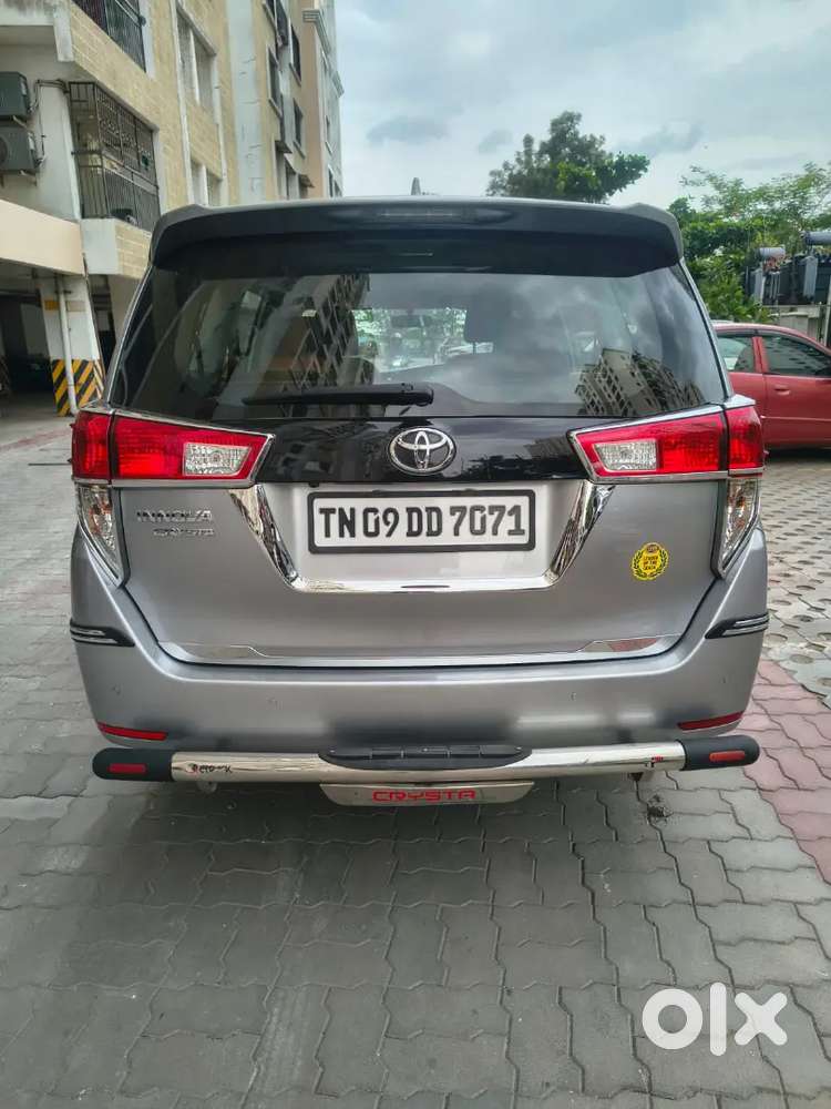 Toyota Innova Crysta 2023 Diesel 109000 Km Driven