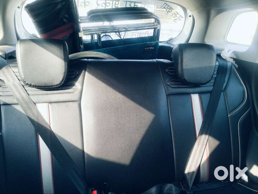 Maruti Brezza Vxi At 2024