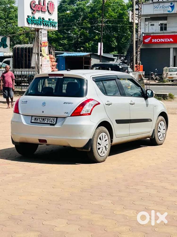 Maruti Suzuki Swift Vxi, 2015, Petrol