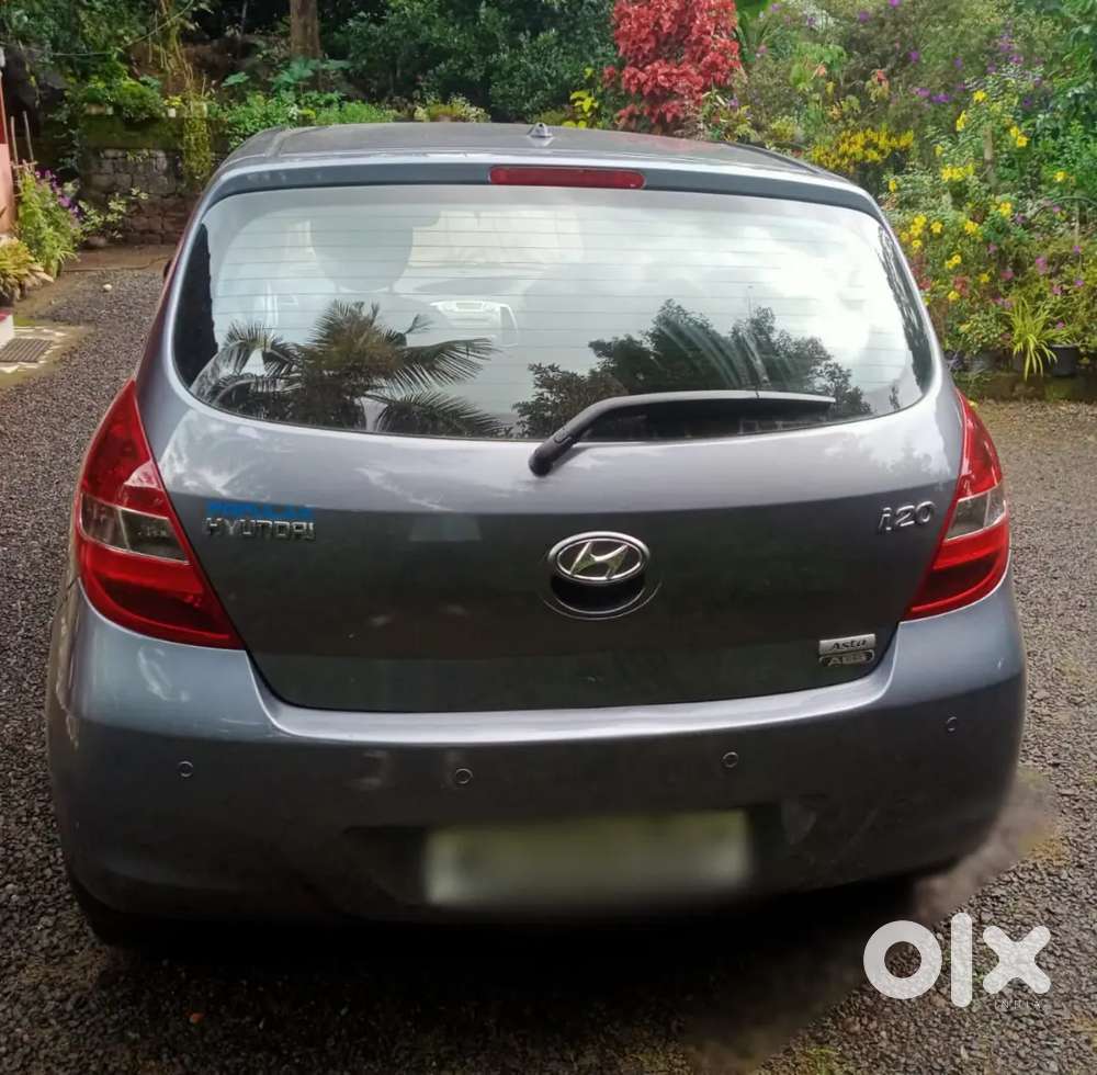 Hyundai I20 Asta At 2011