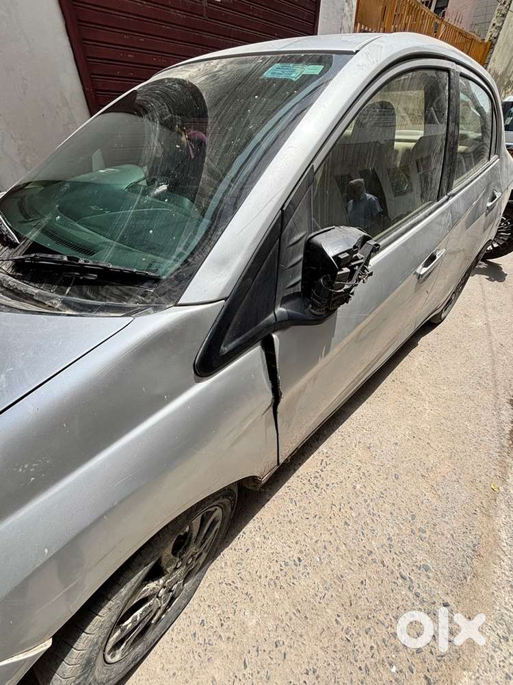 Honda Amaze 2017 Petrol Well Maintained