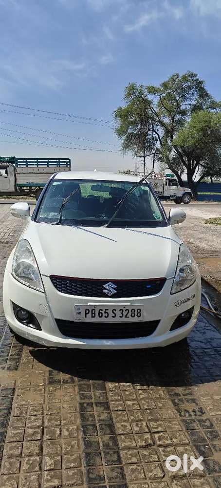 Maruti Suzuki Swift 2012 Petrol 63300 Km Driven