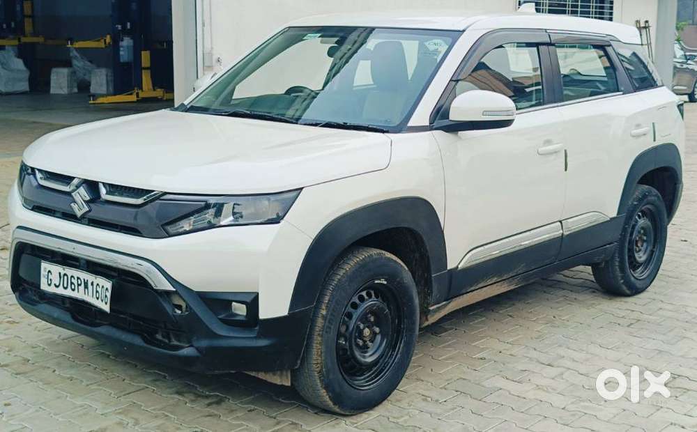 Maruti Suzuki Brezza 1.5 Lxi Cng, 2023, Cng & Hybrids
