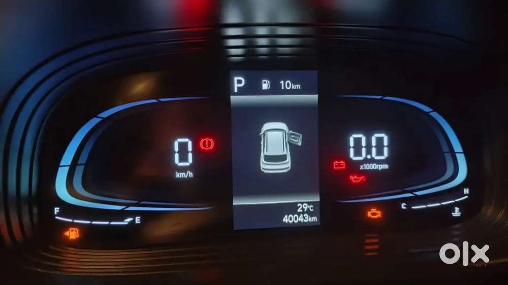 Hyundai Venue Petrol Automatic 2022 Second-hand