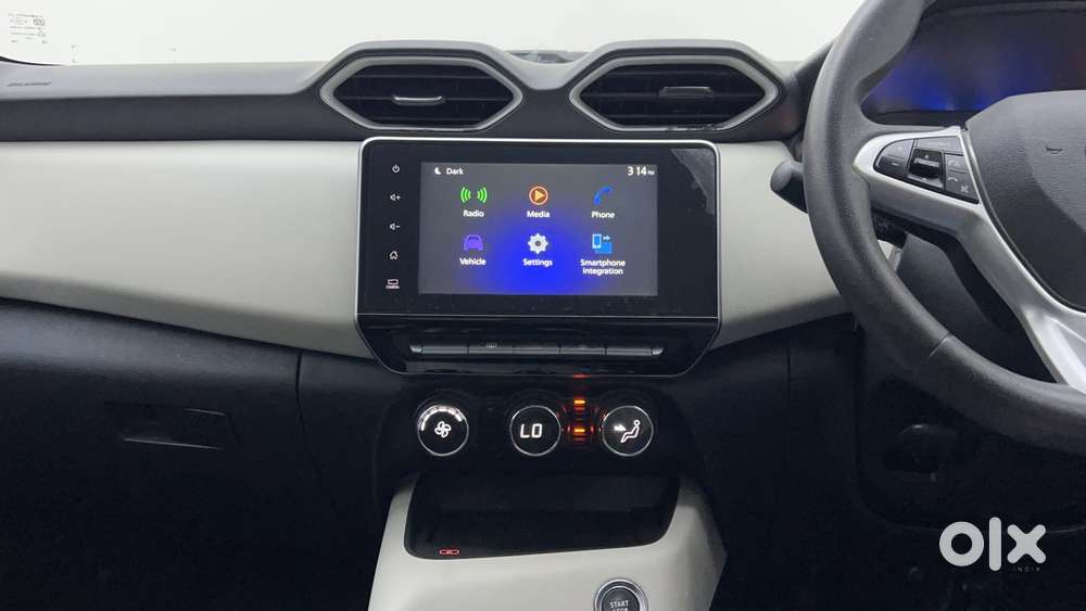 Nissan Magnite Xv Turbo, 2022, Petrol