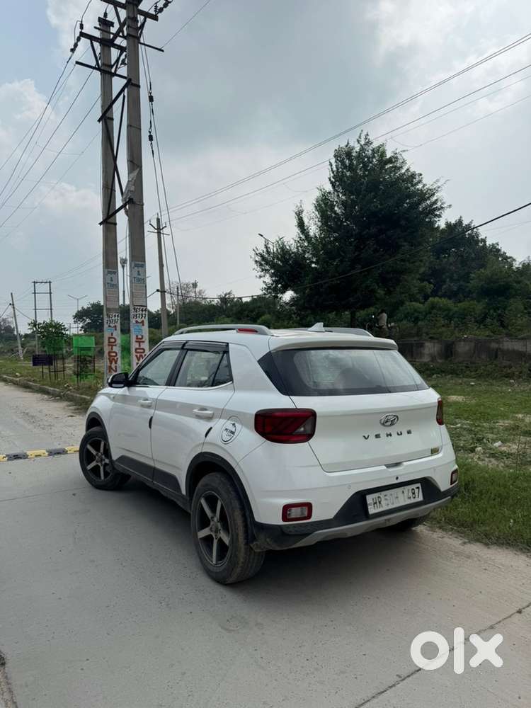 Hyundai Venue S Petrol 2020 With Cng Fitted