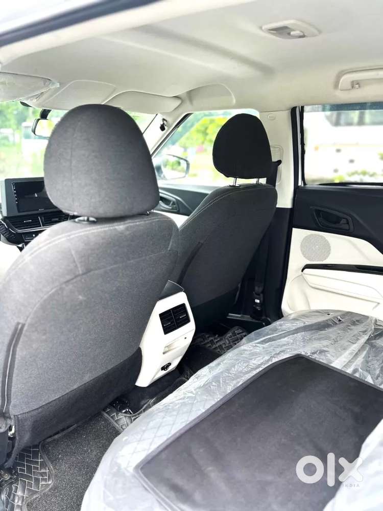 Mahindra Xuv 3xo, 2025, Petrol