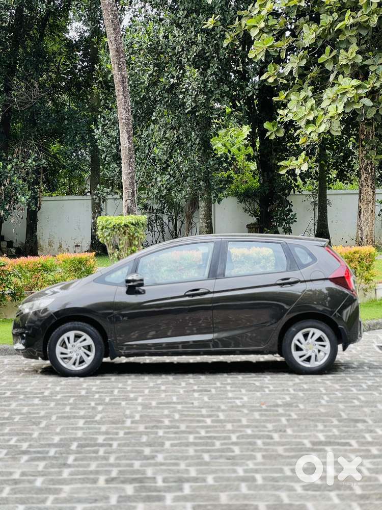 Honda Jazz V Cvt, 2017, Petrol