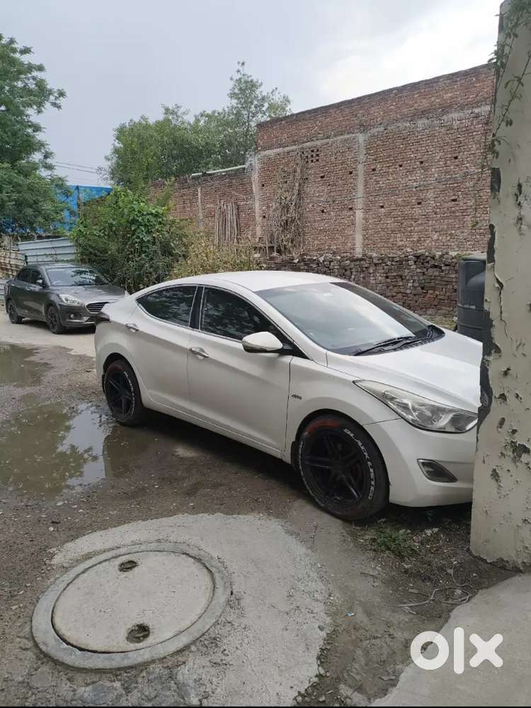 Hyundai Elantra 2.0 2014