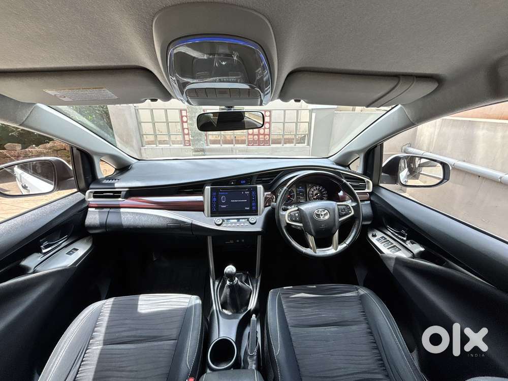 Toyota Innova Crysta 2.4 V 7 Str, 2016, Diesel