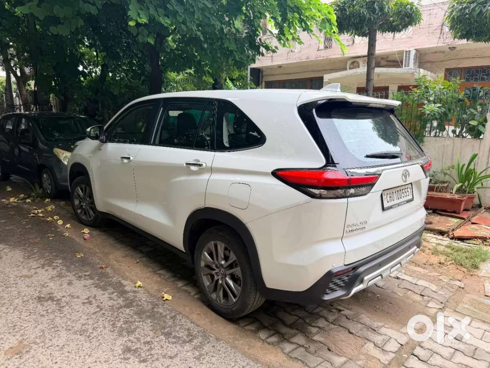 Toyota Innova Hycross, 2026, Petrol