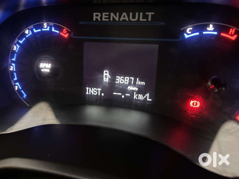Renault Kiger RXT AMT, 2023, Petrol