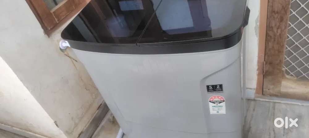 Godrej Semi Automatic washing machine
