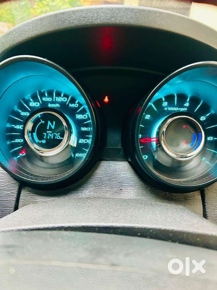 Mahindra Xuv500 2016 Diesel 71000 Km Driven