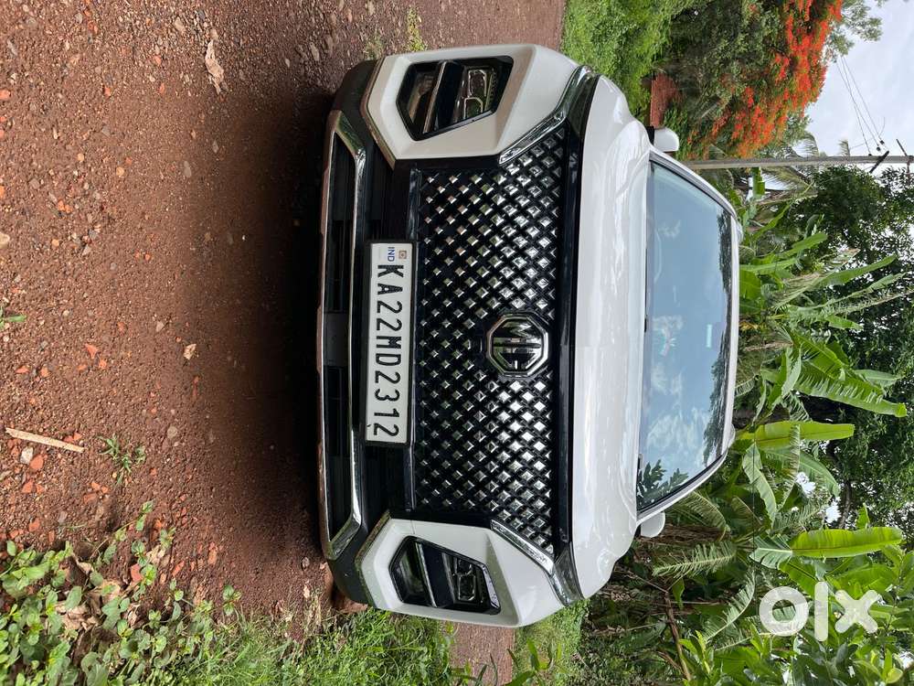 Mg Hector Plus 2023 Petrol Well Maintained