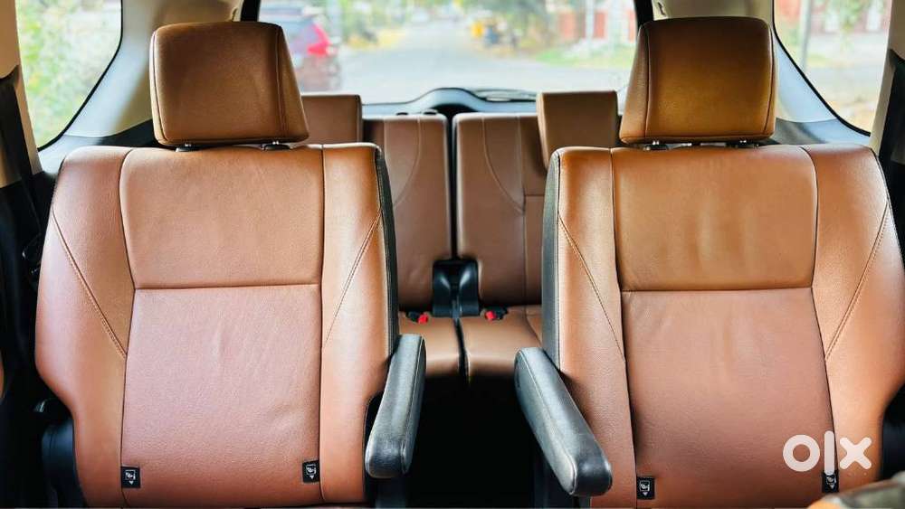 Toyota Innova Crysta 2.8 Zx At 7 Seater, 2017, Diesel