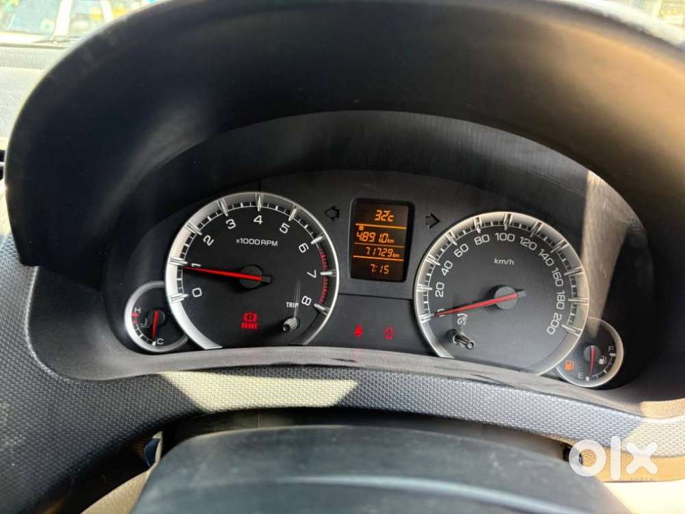 Maruti Suzuki Dzire 1.2 Zxi, 2013, Petrol