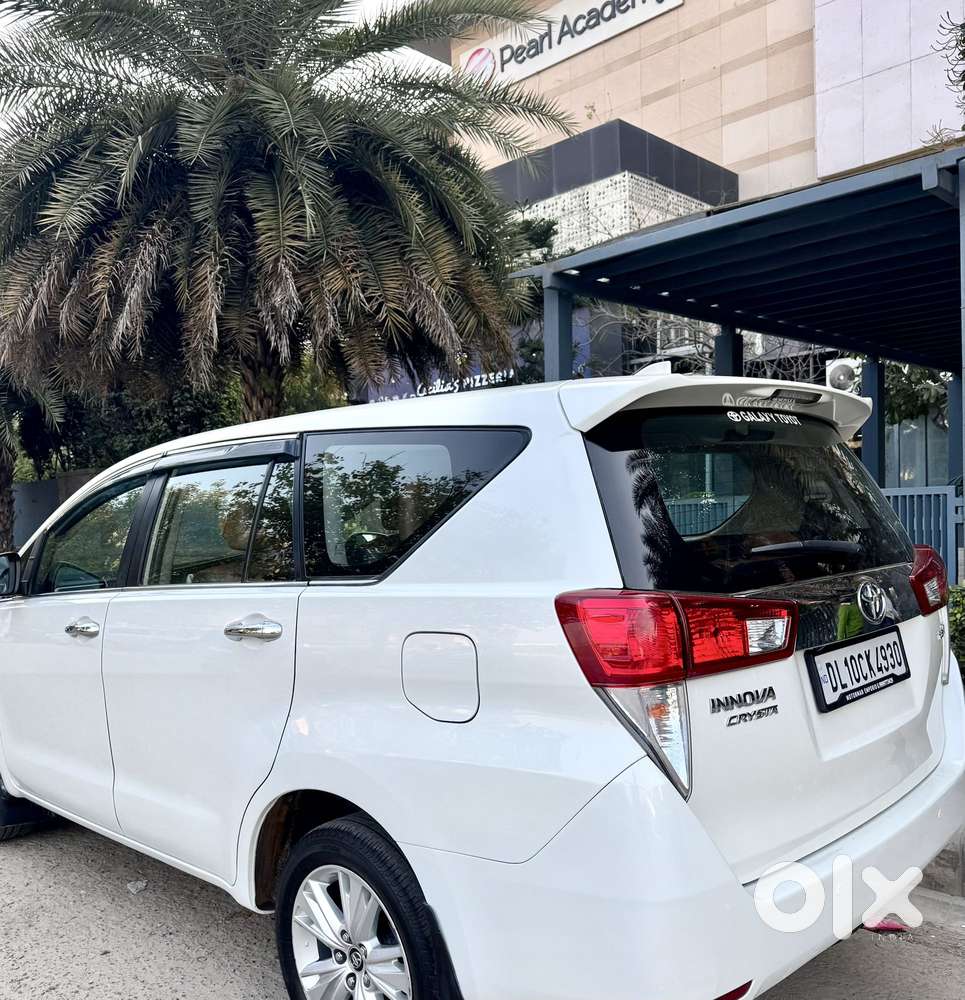 Toyota Innova Crysta 2.8 Zx At 7 Seater, 2018, Diesel