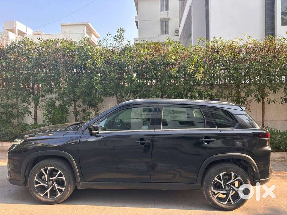 Toyota Urban Cruiser Hyryder 1.5 V Hybrid, 2023, Petrol
