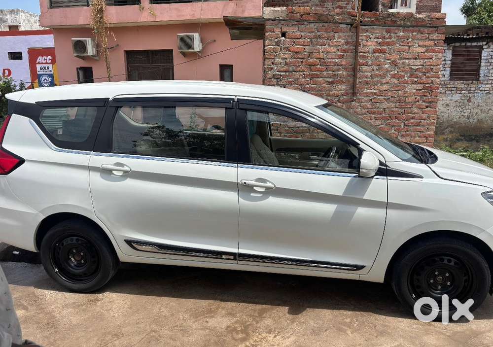 2025 Maruti Ertiga Vxi Cng Manual