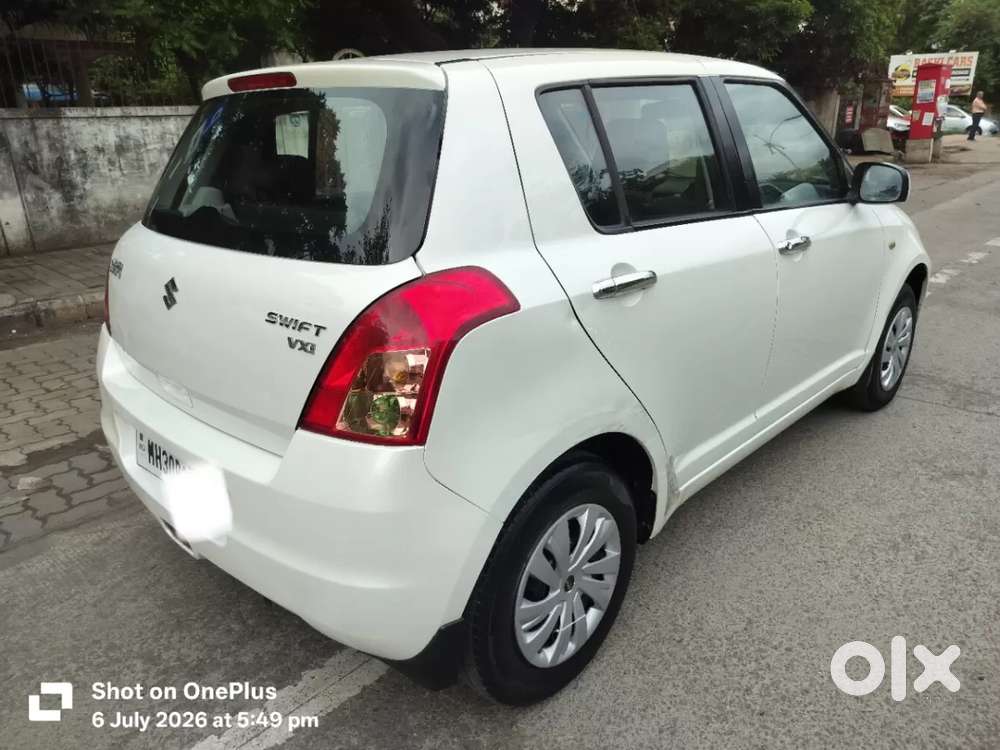 Maruti Suzuki Swift Vxi Bsiv, 2010, Petrol
