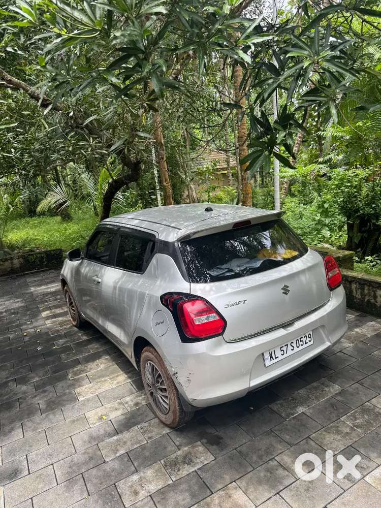 Marathi Suzuki Swift Vxi