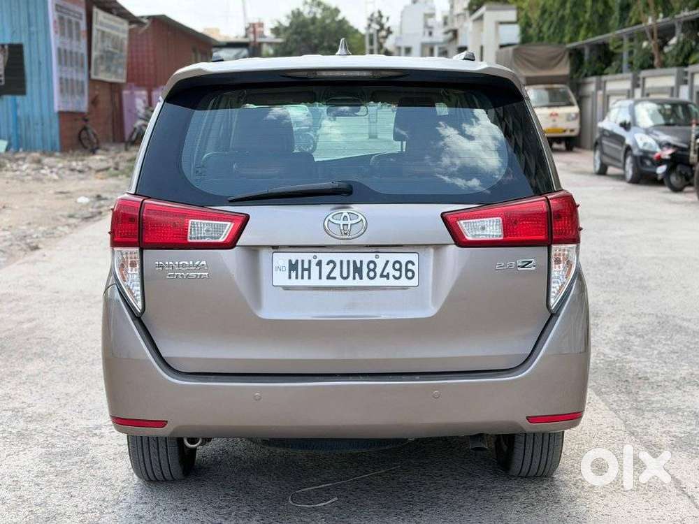 Toyota Innova Crysta 2.8z Automatic, 2016, Diesel