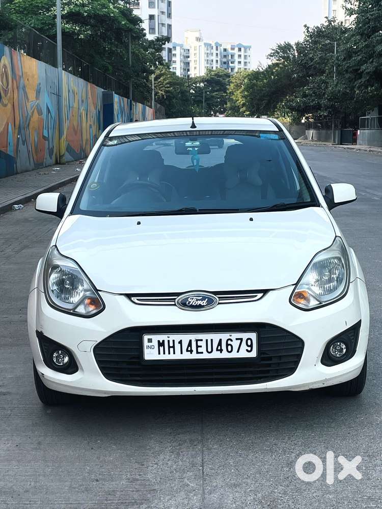 Ford Figo Petrol Zxi, 2015, Petrol
