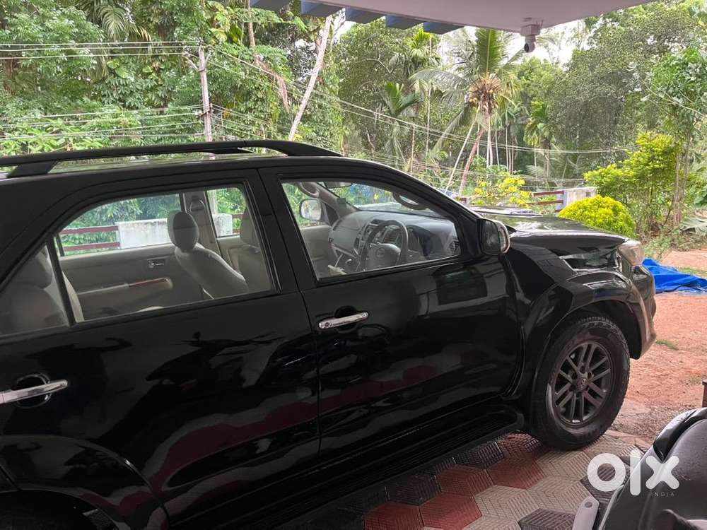 Toyota Fortuner 2010 Diesel Well Maintained