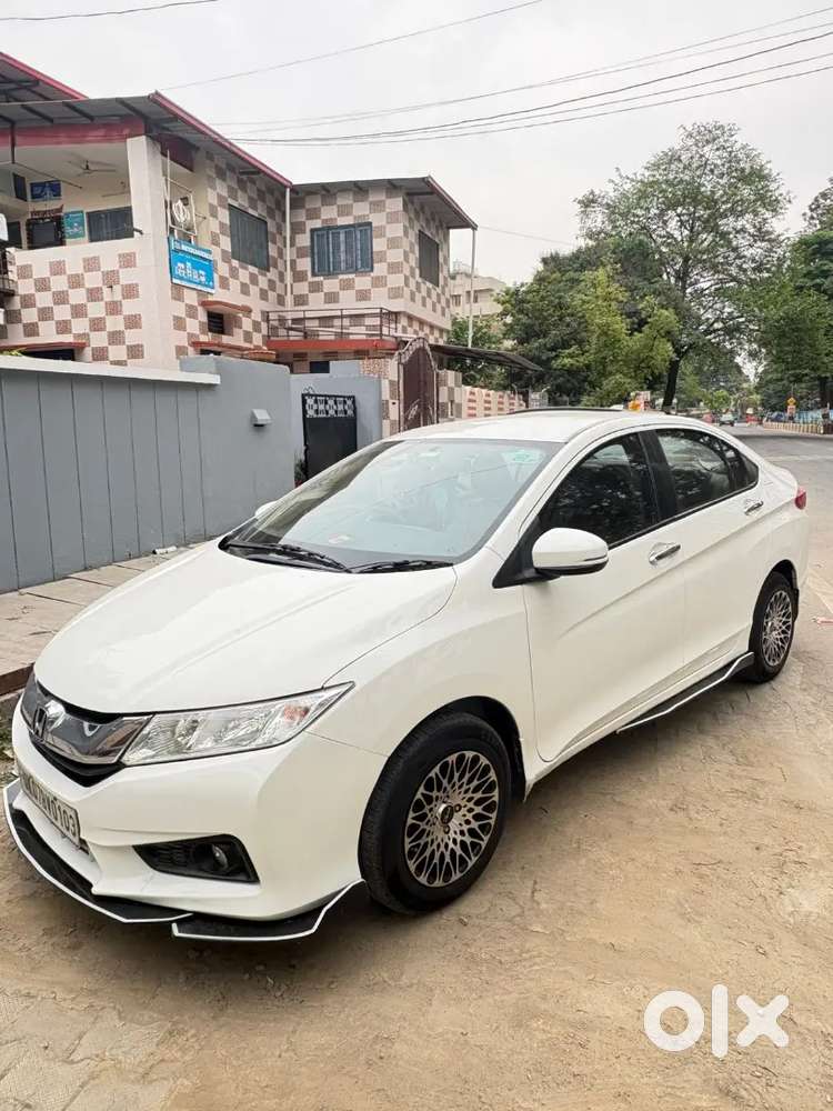 Mint Condition 2017 Honda City V (i-vtec) – Well Maintained & Stylish