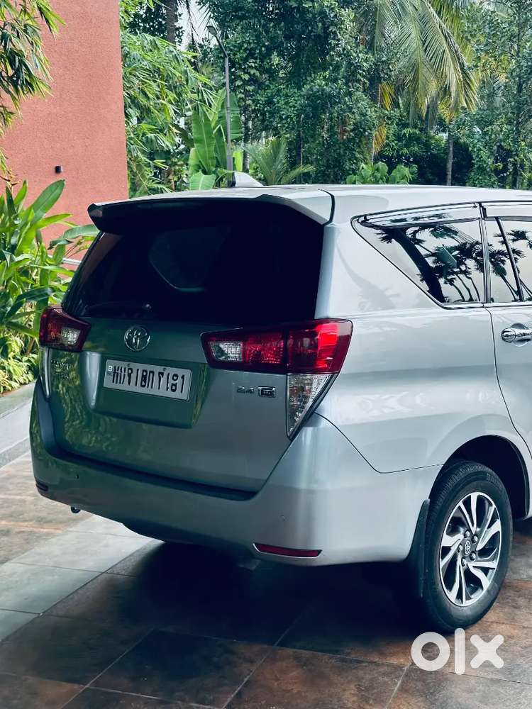2022 Crysta Single Ownership 2lakh Kilometers