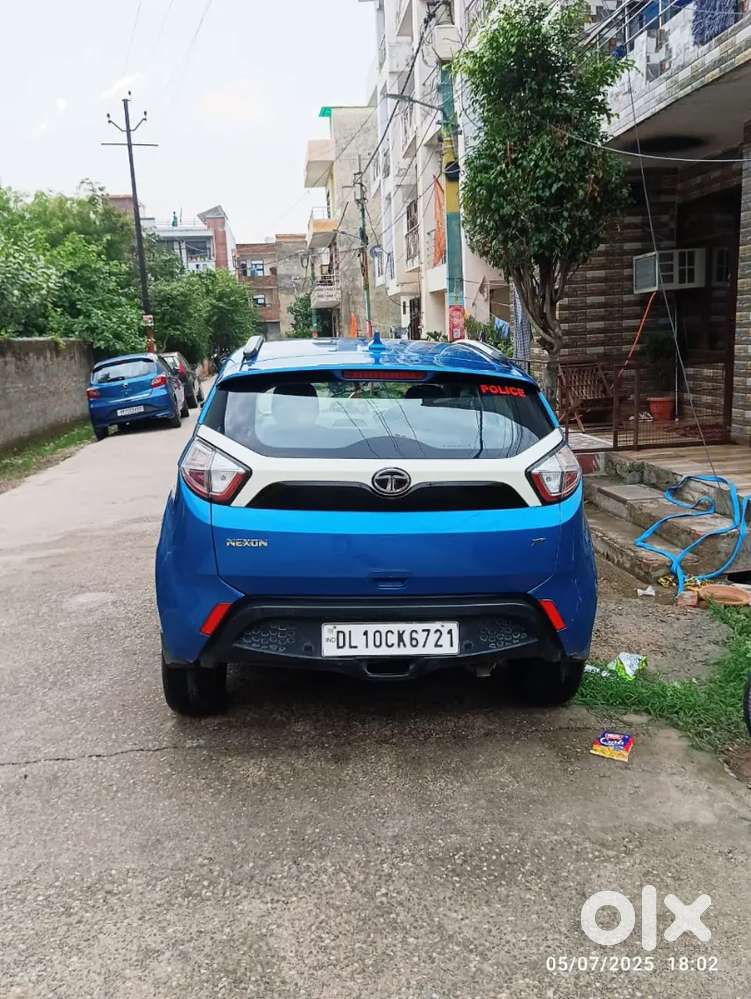 Tata Nexon 2018 Diesel 100000 Km Driven
