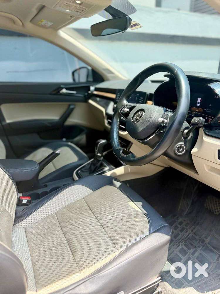 Skoda Slavia 1.5 Tsi Style At, 2023, Petrol