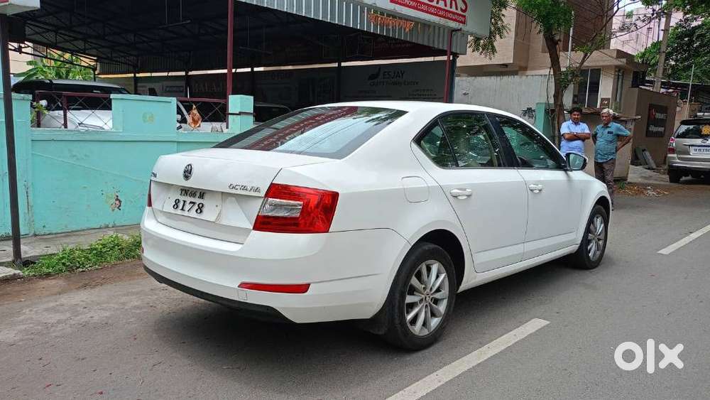 Skoda Octavia 1.9 Elegance Tdi, 2015, Diesel