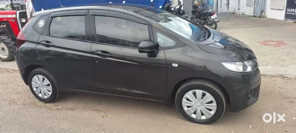 Honda Jazz 2016 Diesel Well Maintained