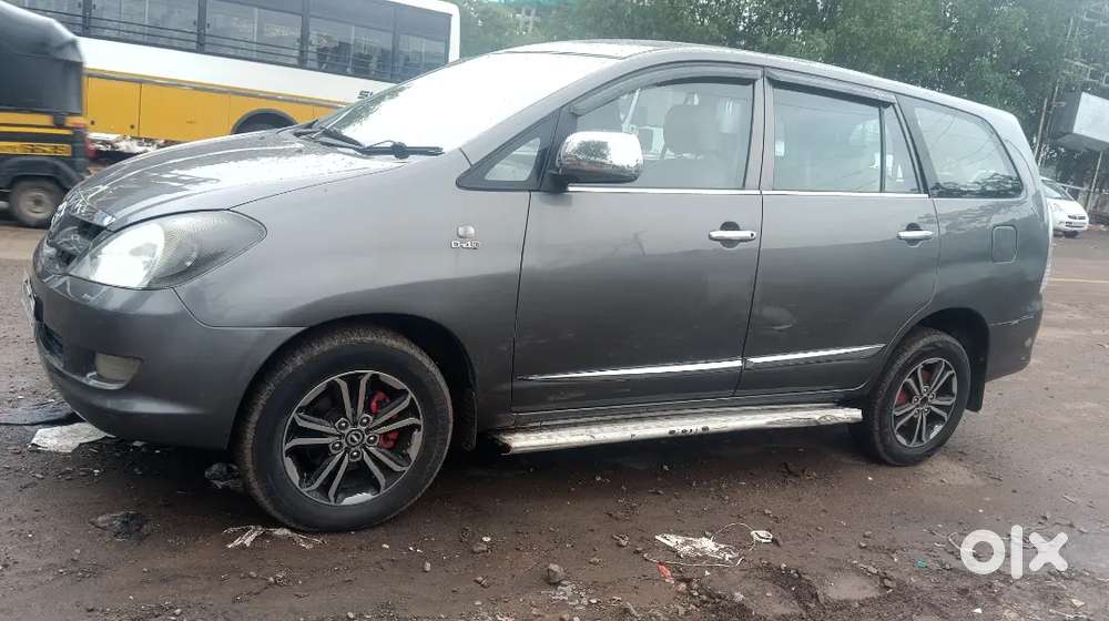 Toyota Innova 2.5g 2010 Ending Model 2030 All Documents Are Clear
