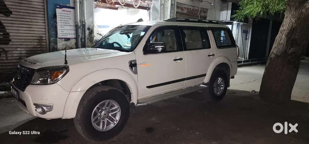 Ford Endeavour 2012 Diesel 90000 Km Driven