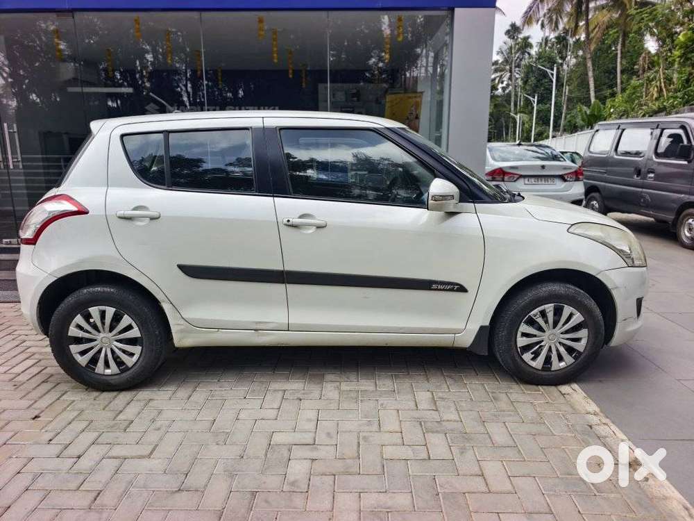 Maruti Suzuki Swift 1.2 Vxi (o), 2013, Petrol