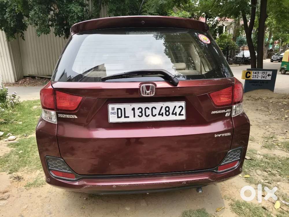 Honda Mobilio 2015 Petrol Well Maintained Top Vmt 43000 Kms 7 Seater